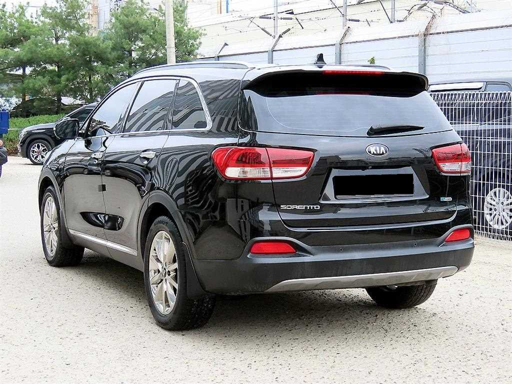 Kia Sorento — photo 03