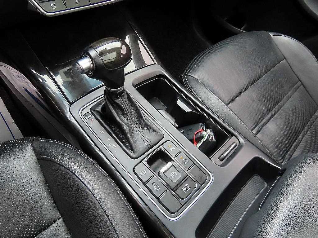 Kia Sorento — photo 10