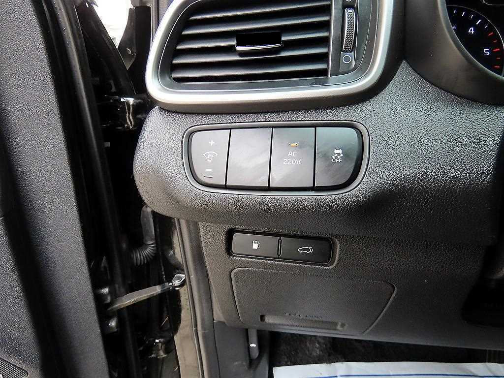 Kia Sorento — photo 12