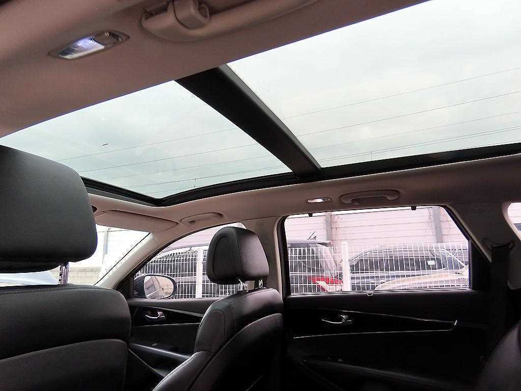 Kia Sorento — photo 15
