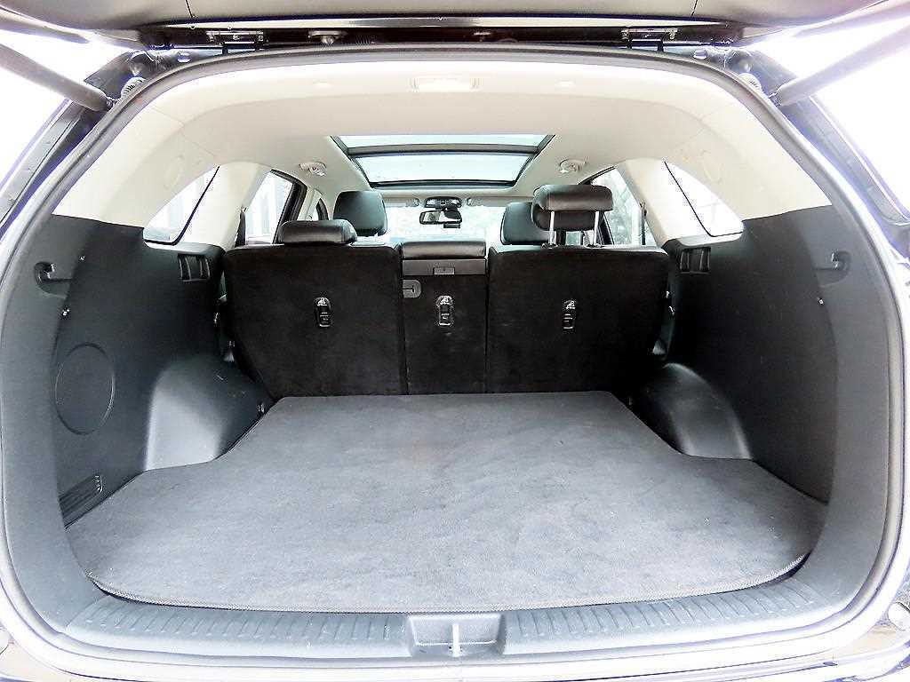 Kia Sorento — photo 16