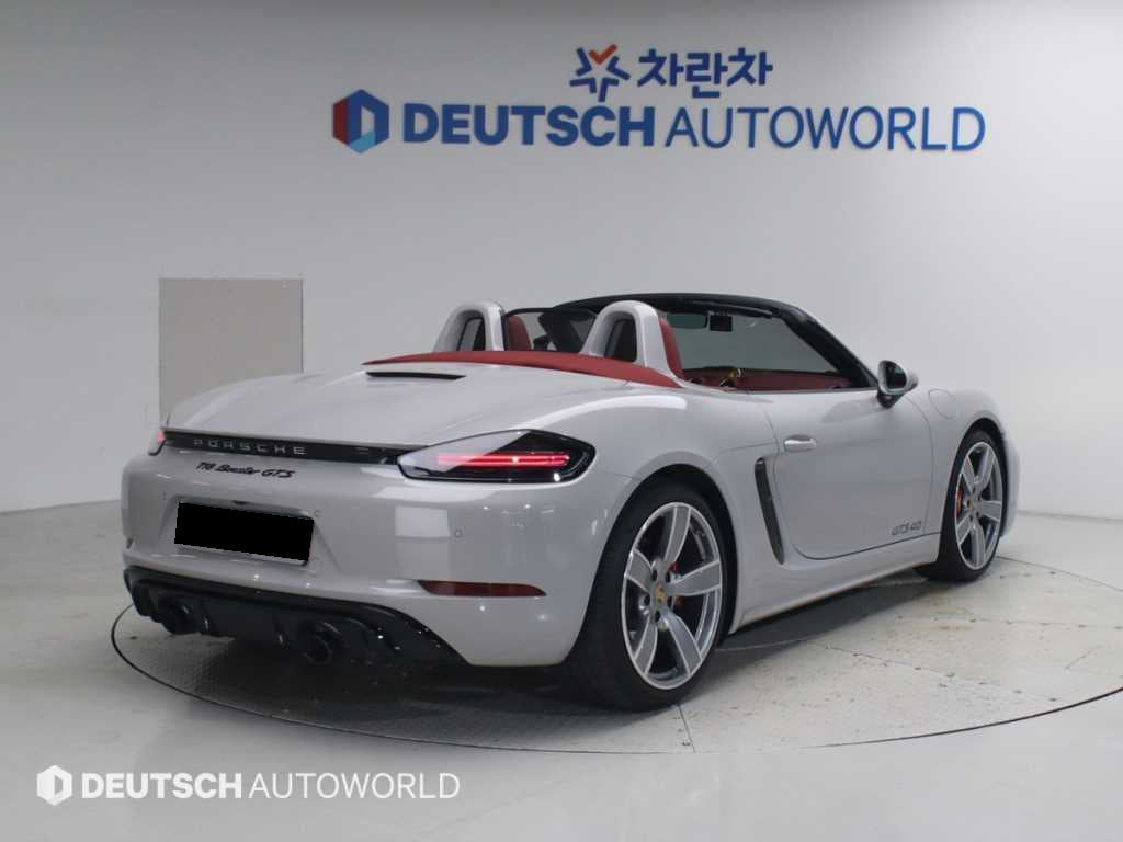 Porsche 718 — photo 02
