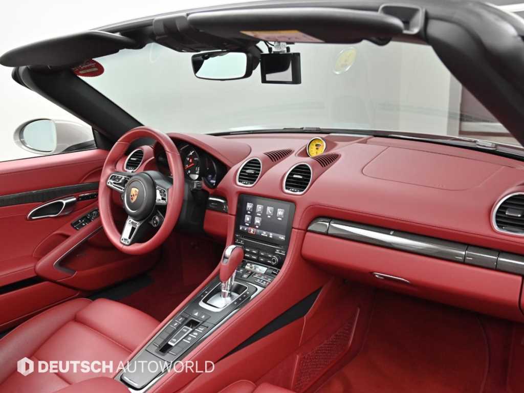 Porsche 718 — photo 07