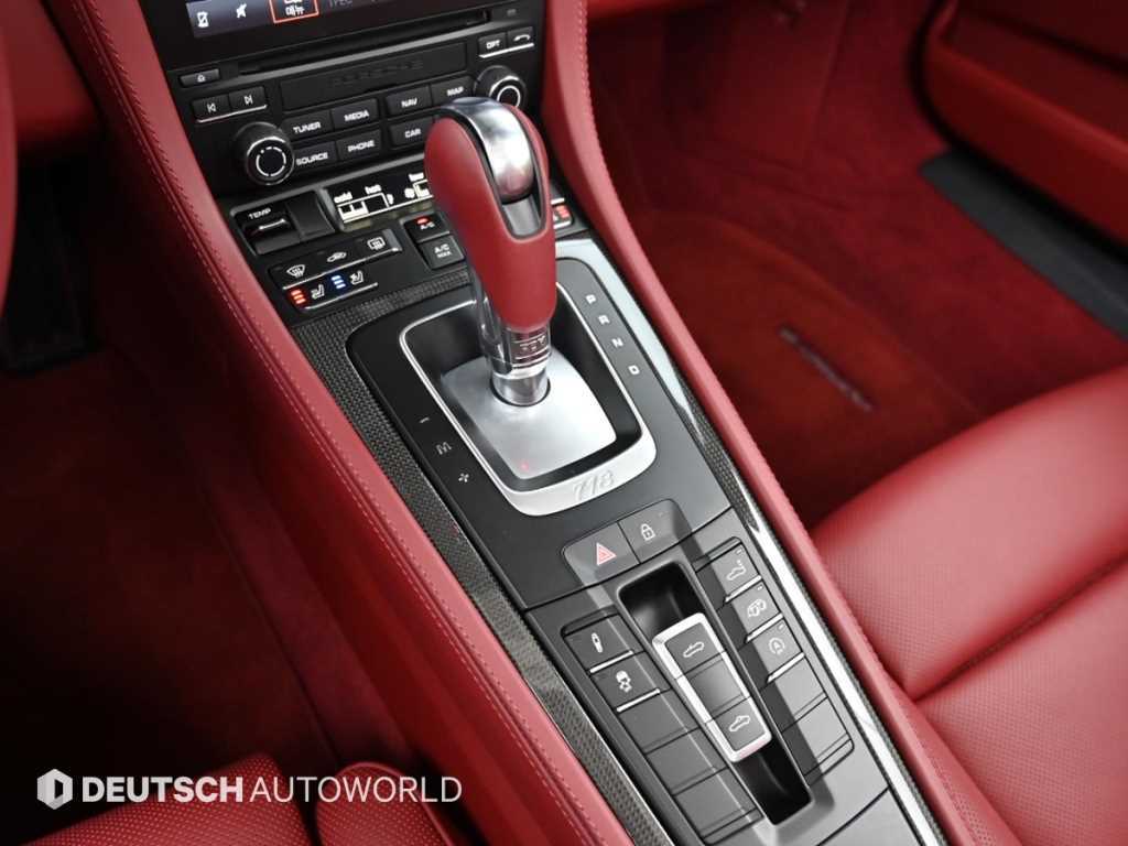Porsche 718 — photo 09