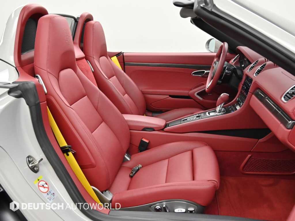 Porsche 718 — photo 10