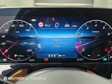 Mercedes-Benz E-Class — photo 08