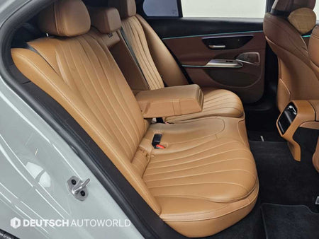 Mercedes-Benz E-Class — photo 12