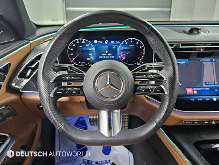 Mercedes-Benz E-Class — photo 13
