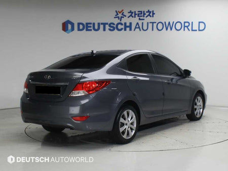 Hyundai Accent — photo 02