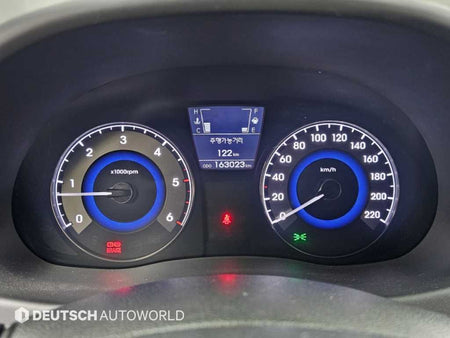 Hyundai Accent — photo 08