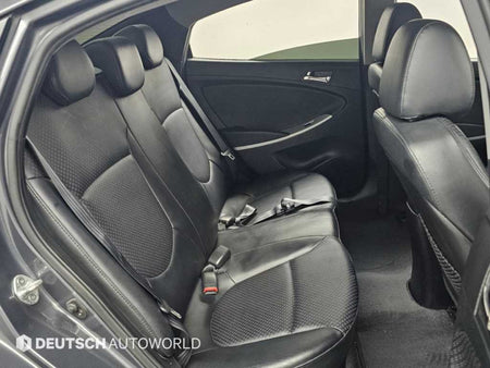 Hyundai Accent — photo 12