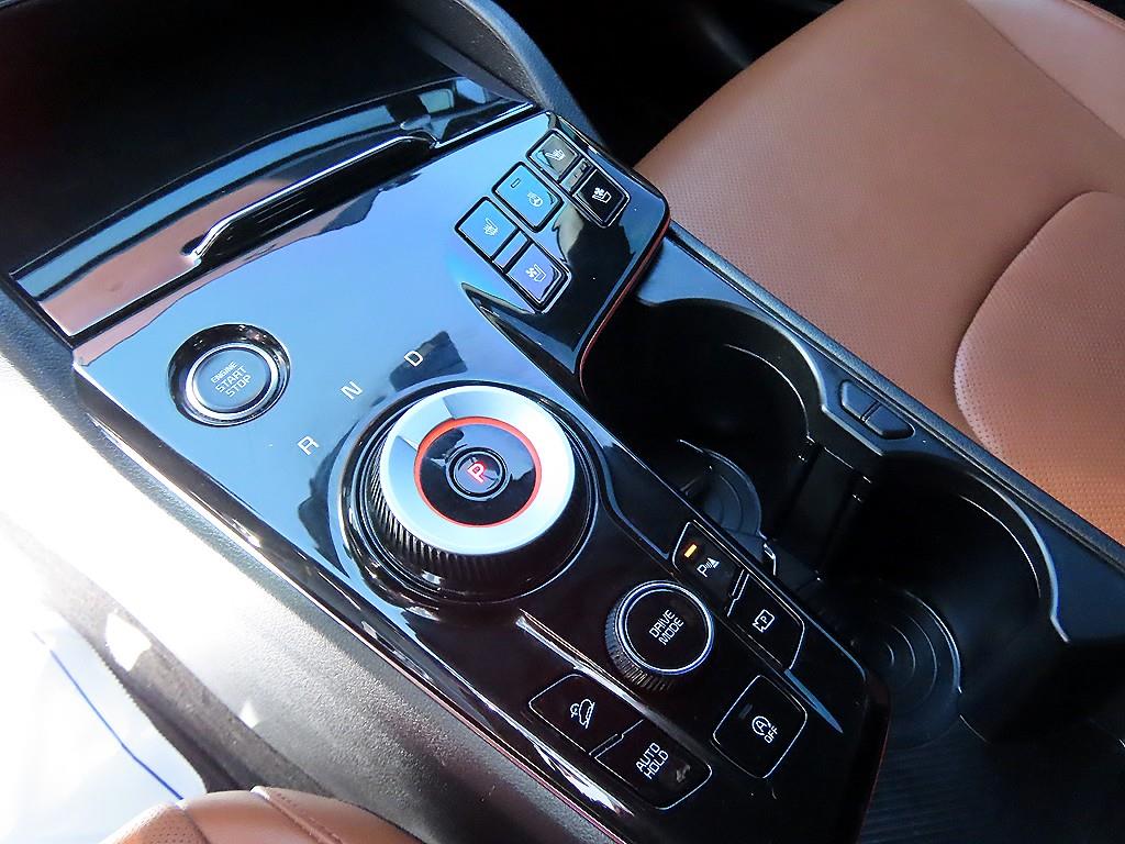 Kia Sportage — photo 11