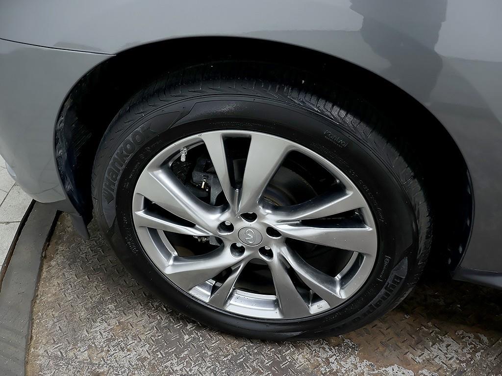 Infiniti QX60 — photo 07