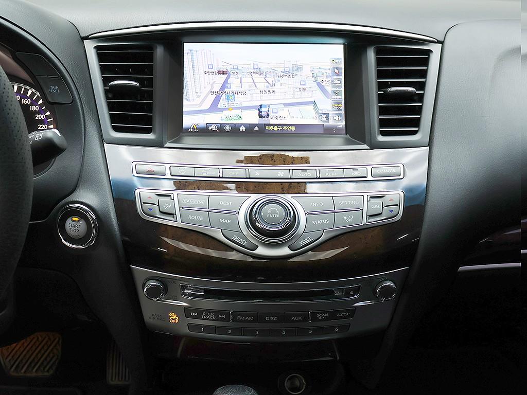 Infiniti QX60 — photo 09