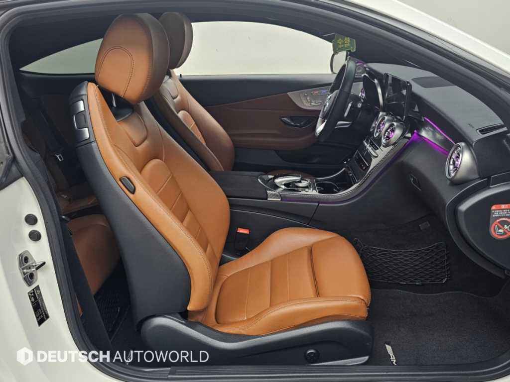 Mercedes-Benz C-Class — photo 10