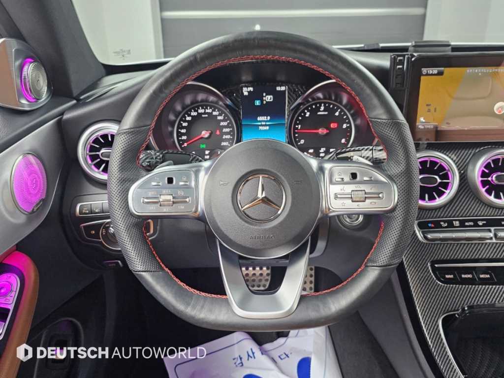 Mercedes-Benz C-Class — photo 13