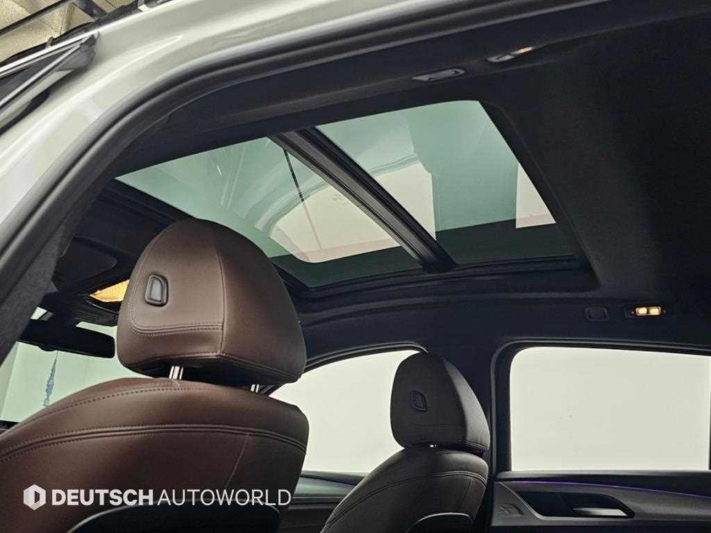BMW X4 — photo 18