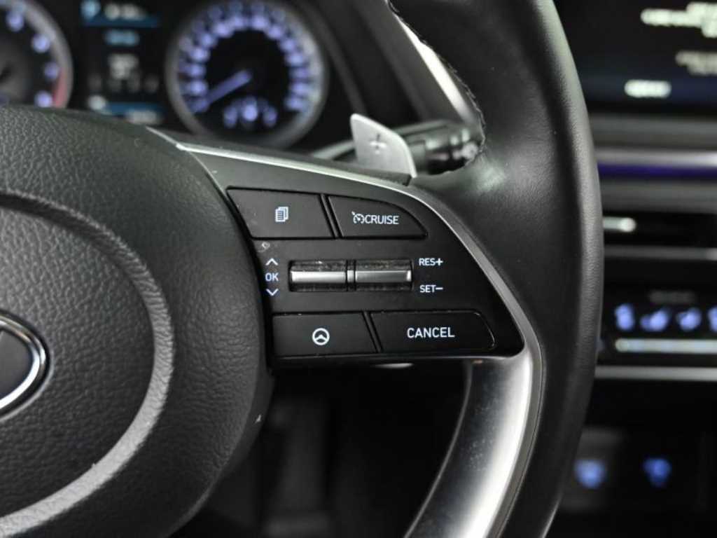 Hyundai Sonata — photo 16