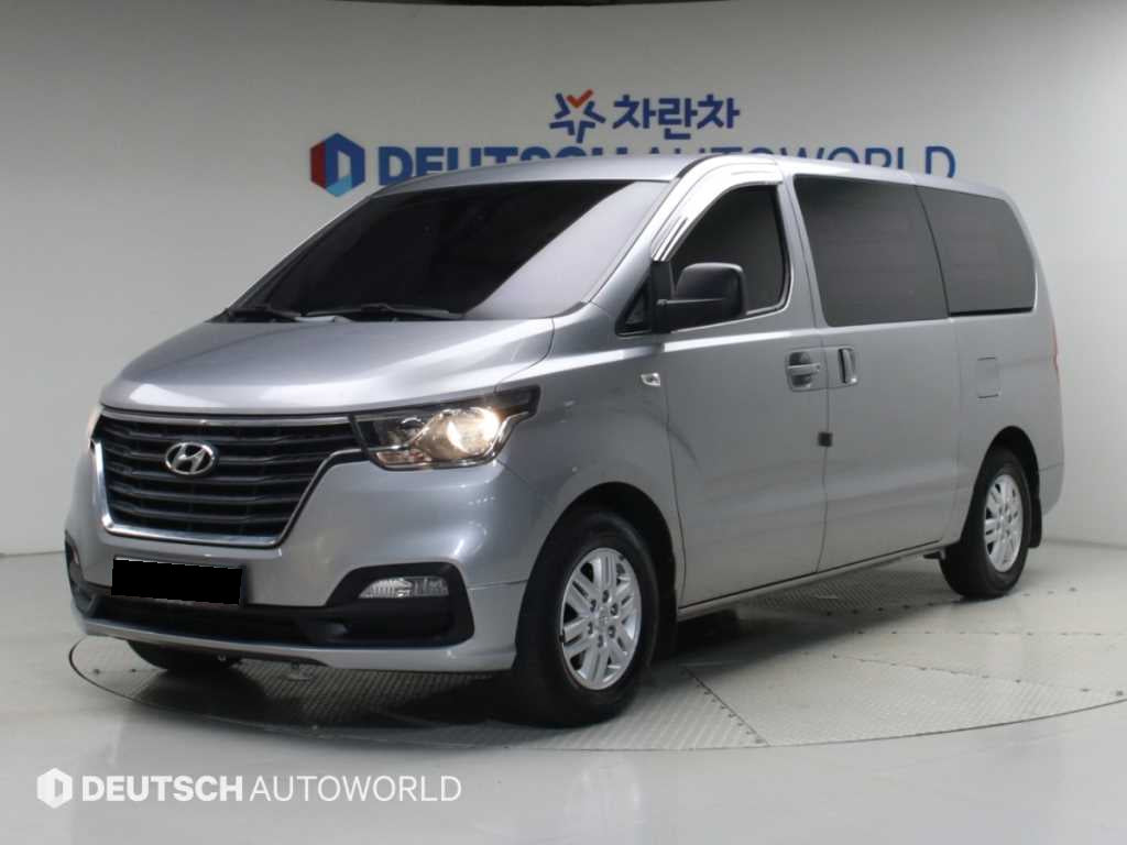 Hyundai Starex — photo 01