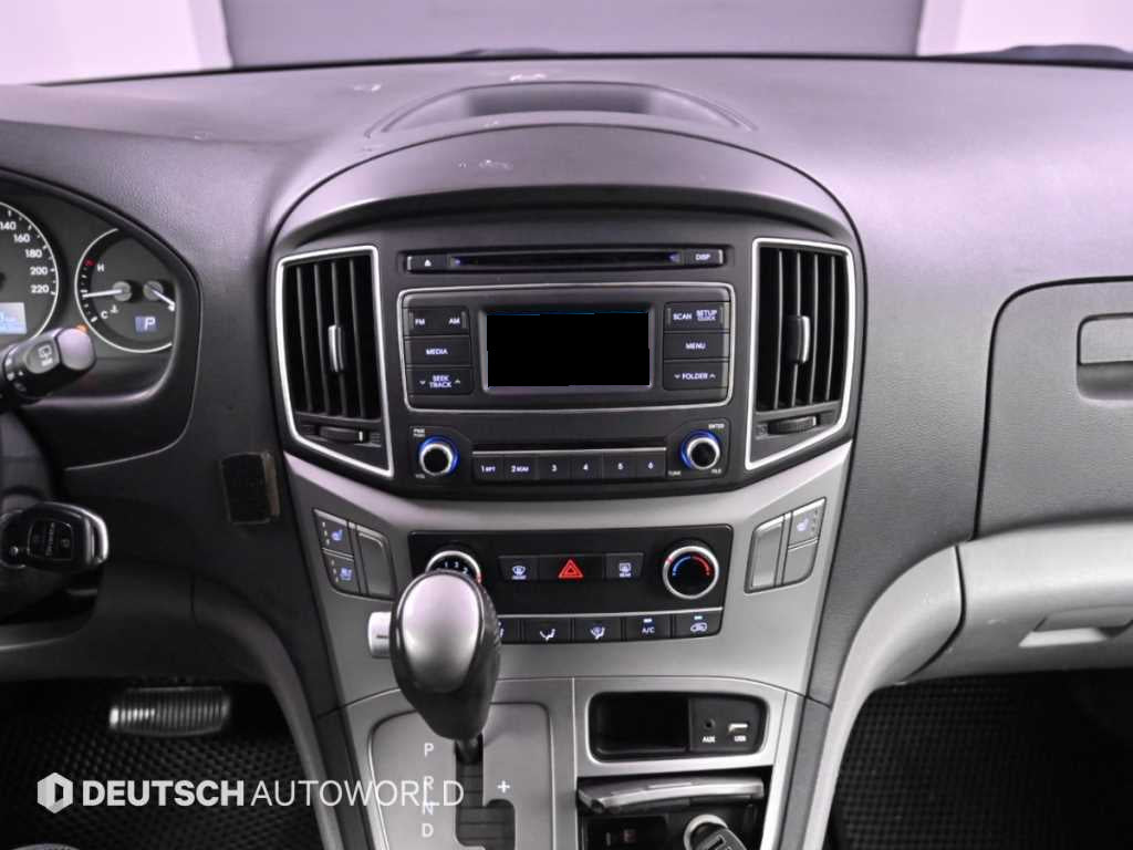 Hyundai Starex — photo 14