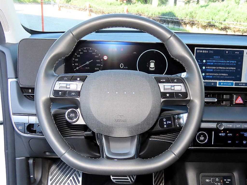 Hyundai Ioniq5 — photo 08
