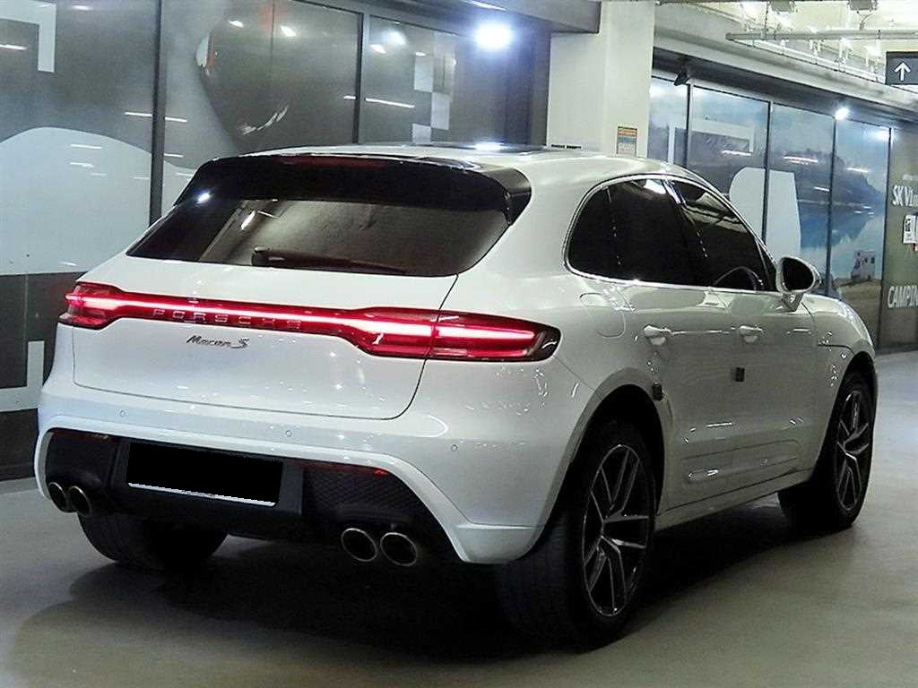 Porsche Macan — photo 04