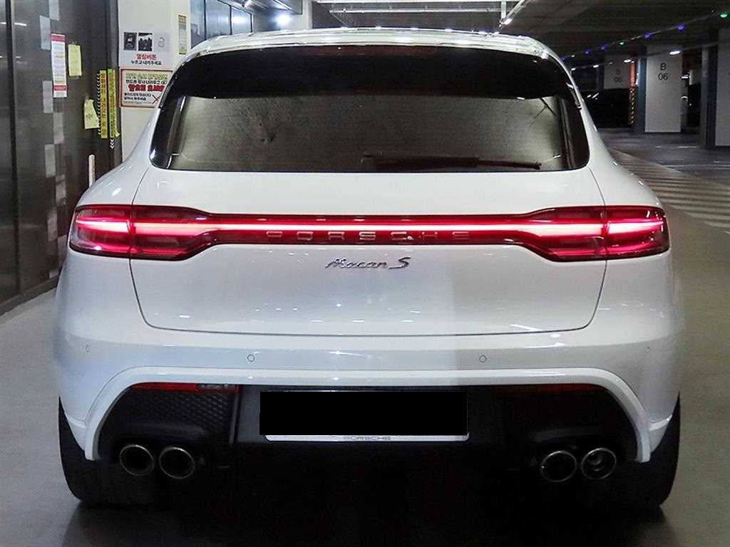 Porsche Macan — photo 05