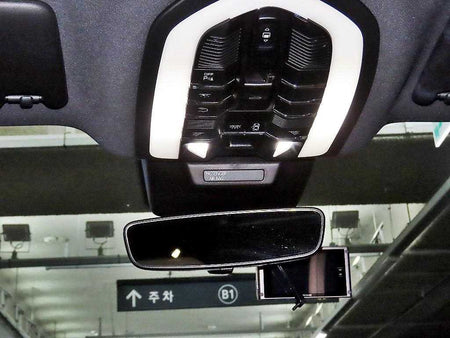 Porsche Macan — photo 14