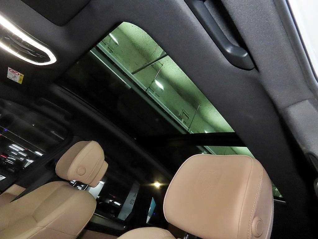 Porsche Macan — photo 15