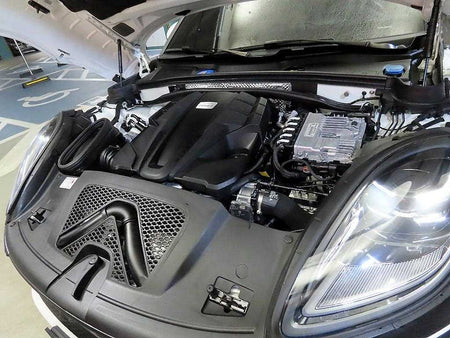 Porsche Macan — photo 19
