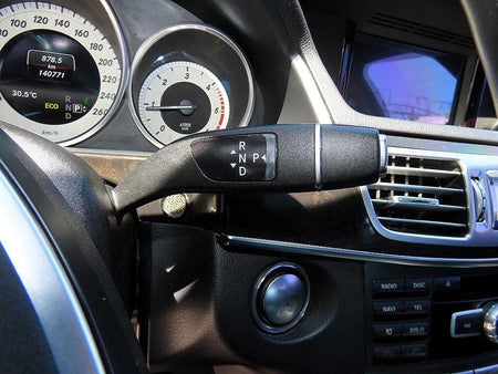 Mercedes-Benz E-Class — photo 10