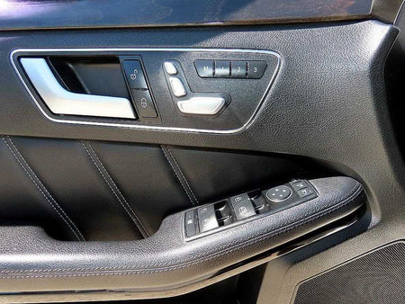 Mercedes-Benz E-Class — photo 11