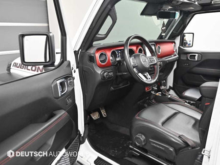 Jeep Wrangler — photo 11