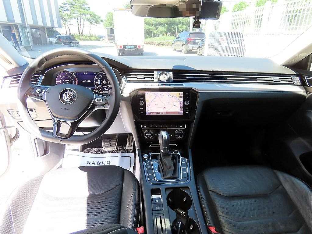 Volkswagen Arteon — photo 07