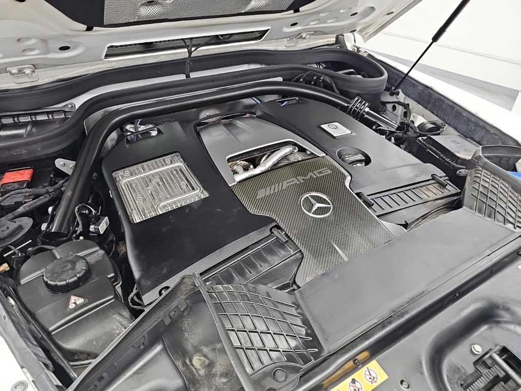 Mercedes-Benz G-Class — photo 05