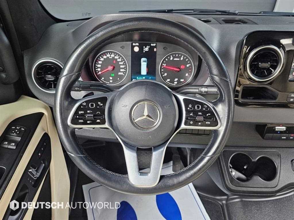 Mercedes-Benz Sprinter — photo 13