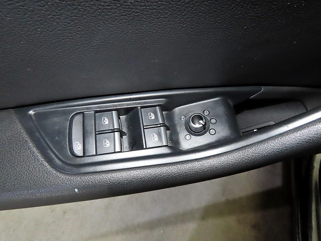 Audi A4 — photo 13
