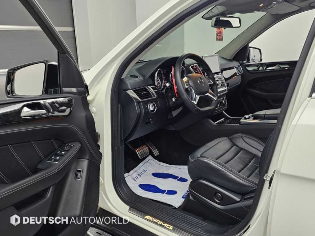 Mercedes-Benz M-class — photo 11