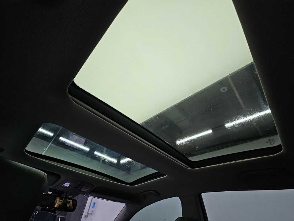 Kia K7 — photo 13