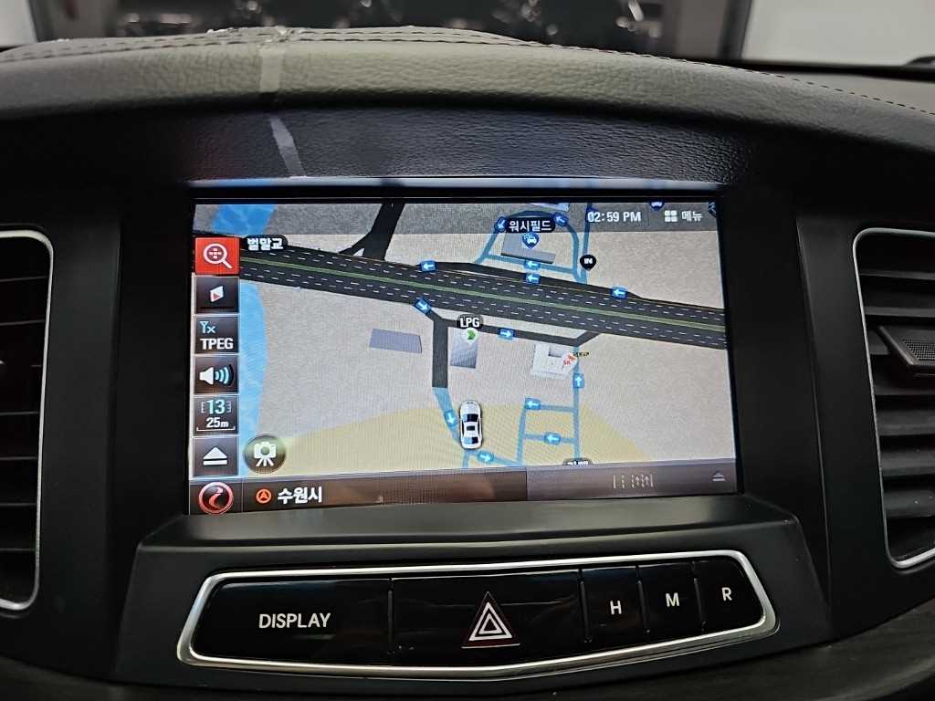 Kia K7 — photo 14