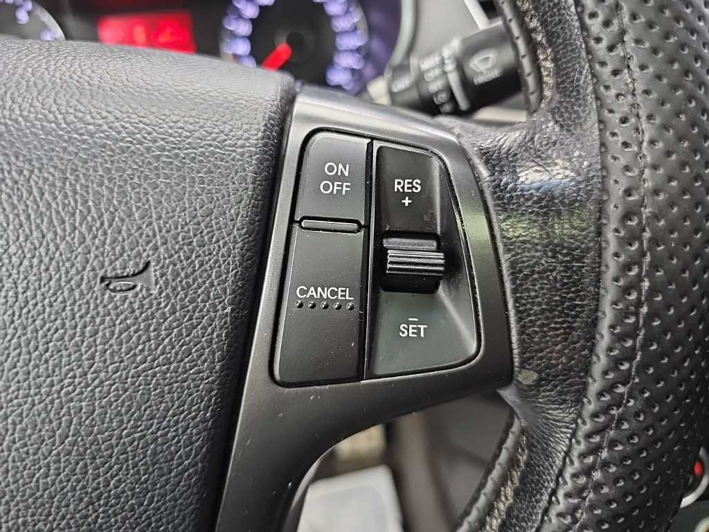 Kia K7 — photo 17