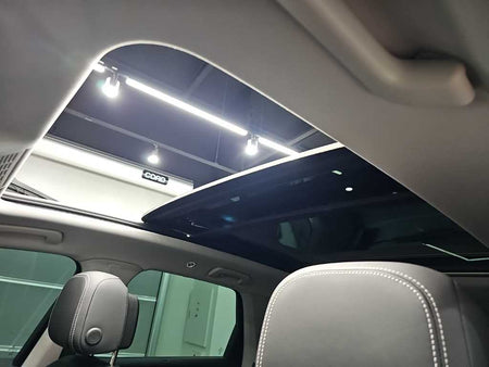 Volkswagen Touareg — photo 15