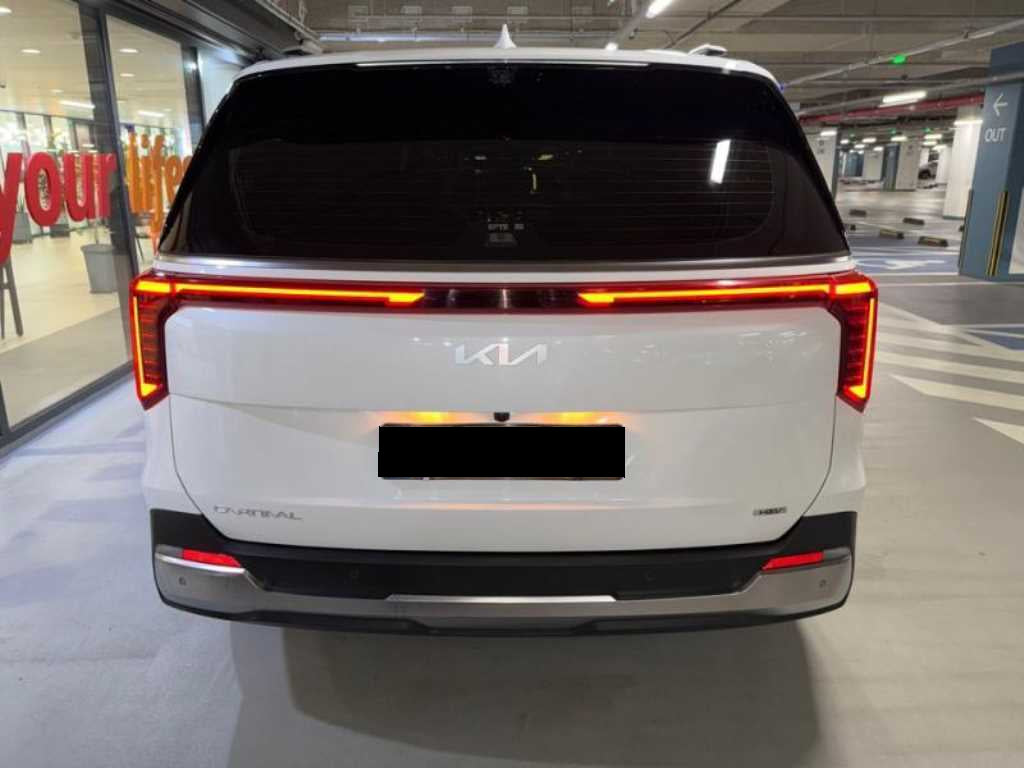 Kia Carnival — photo 05