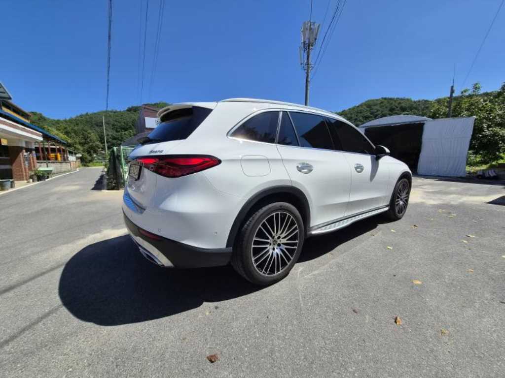 Mercedes-Benz GLC-Class — photo 03