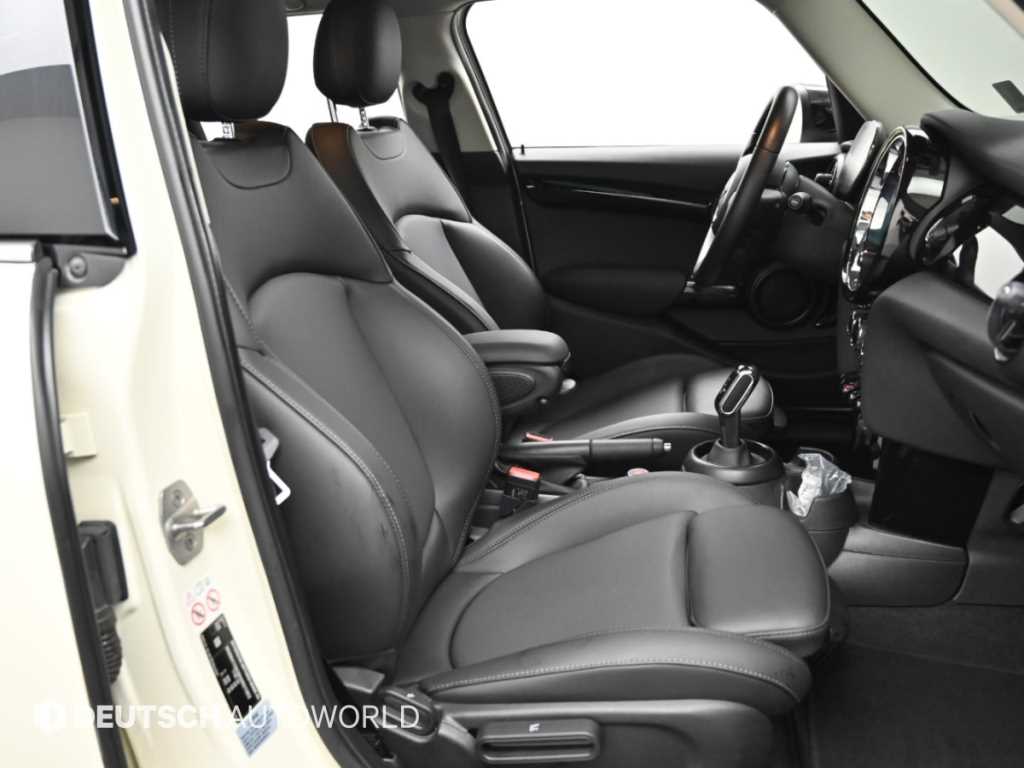 Mini Cooper — photo 10