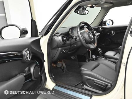 Mini Cooper — photo 11
