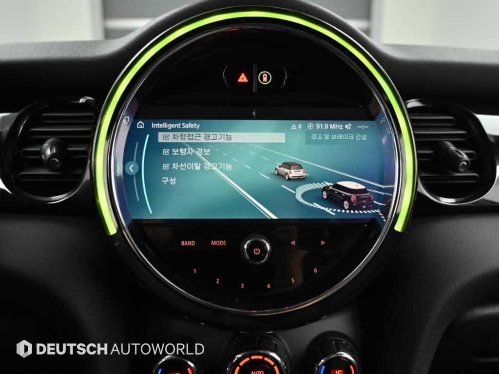 Mini Cooper — photo 17