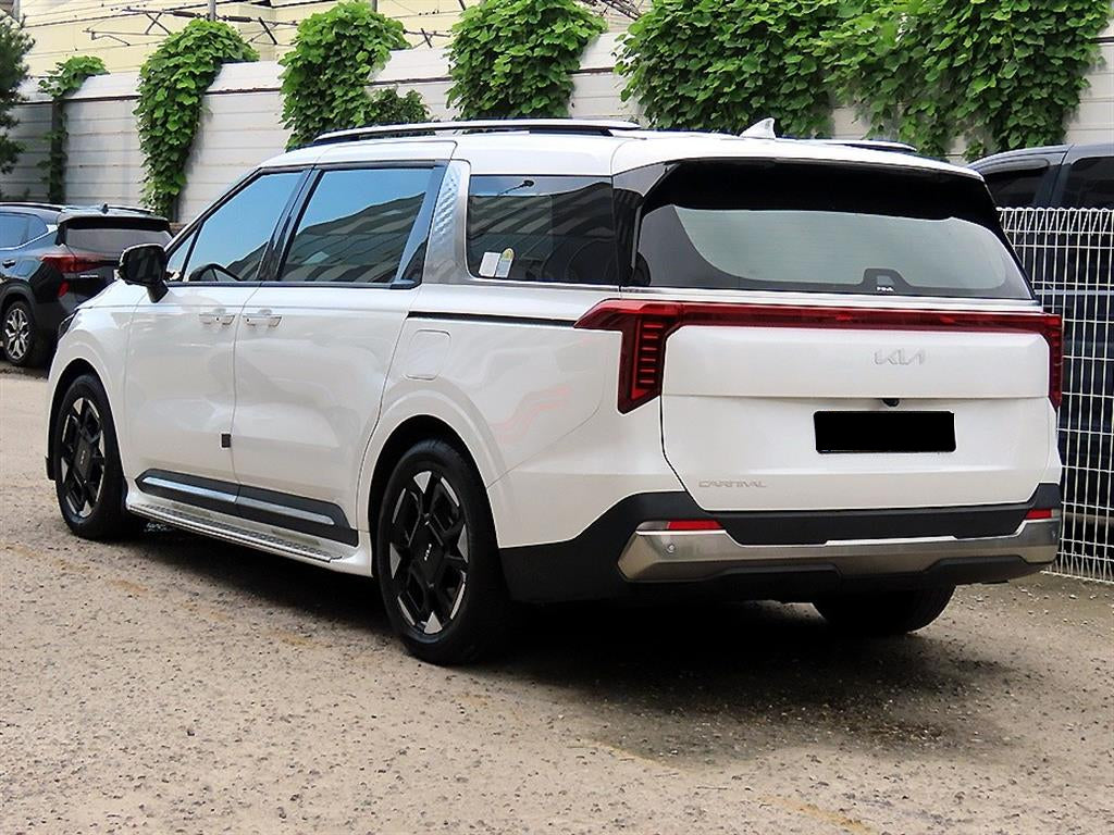 Kia Carnival — photo 03