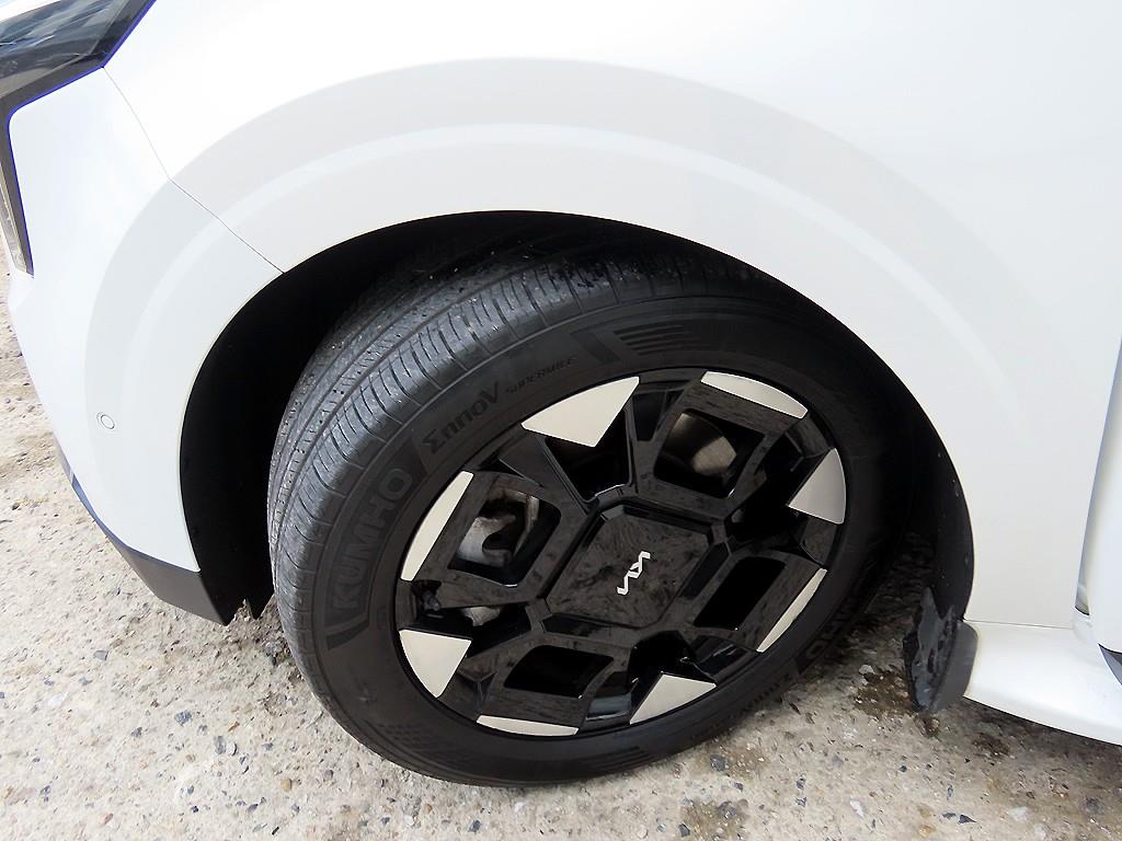 Kia Carnival — photo 20