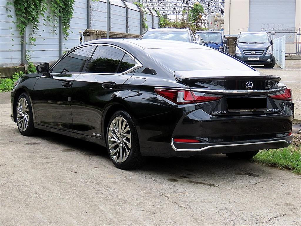 Lexus ES — photo 03